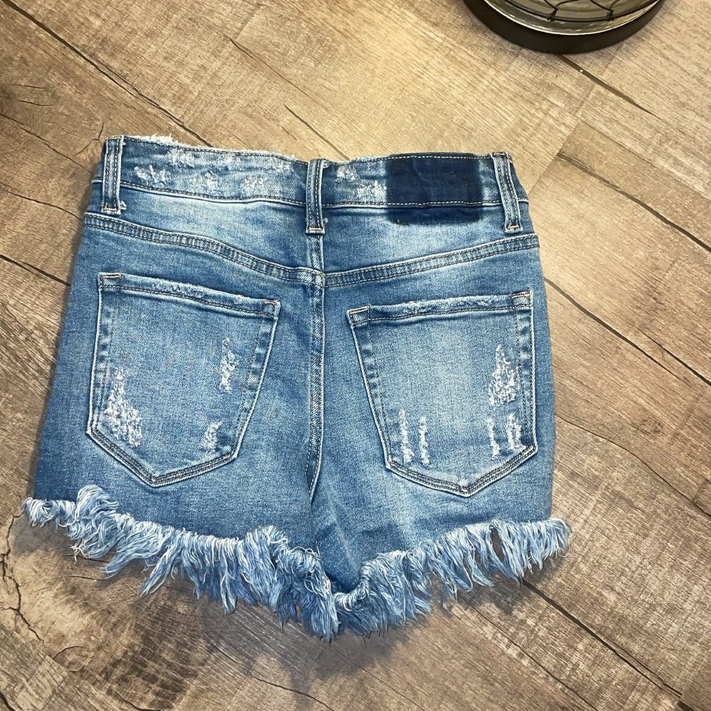 Vervet Buttonfly Distressed Denim Shorts - Picture 4 of 4